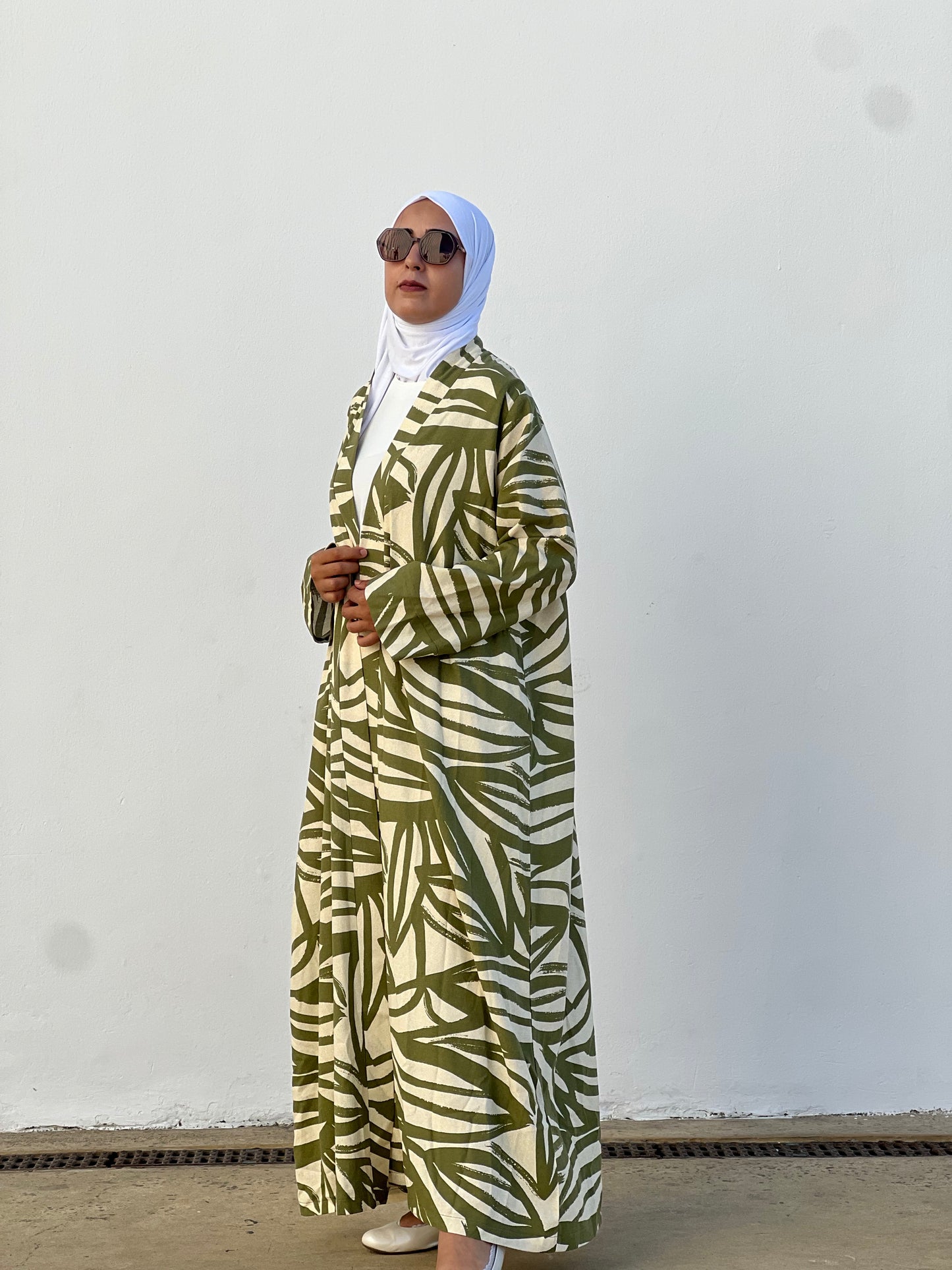 Abaya Nasim  نسيم – Légèreté. Grâce. Liberté (+ Sous Abaya )